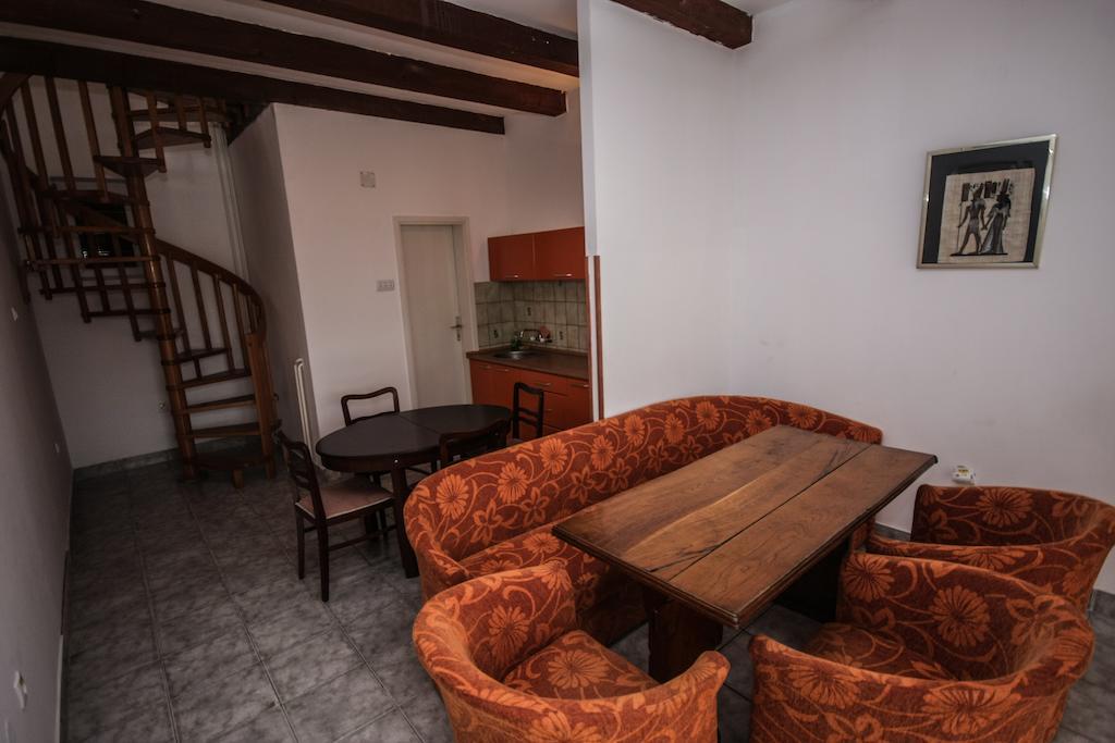 Terasa Hostel Novi Sad Phòng bức ảnh