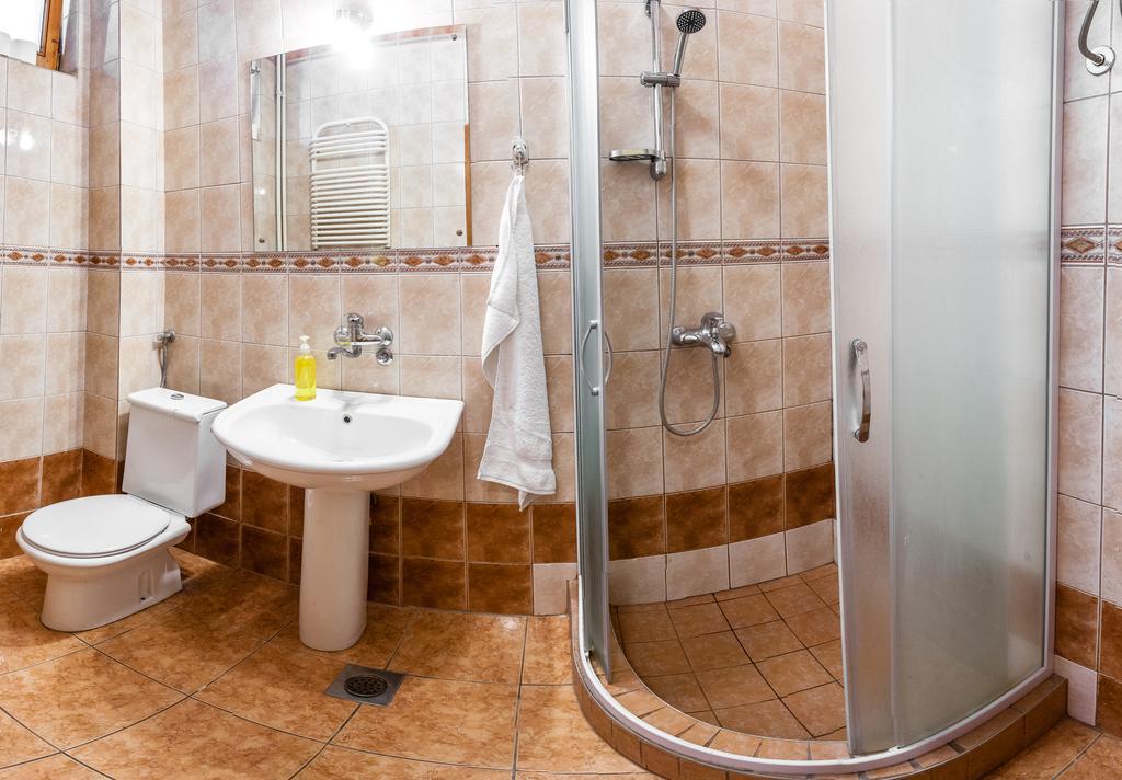 Terasa Hostel Novi Sad Ngoại thất bức ảnh