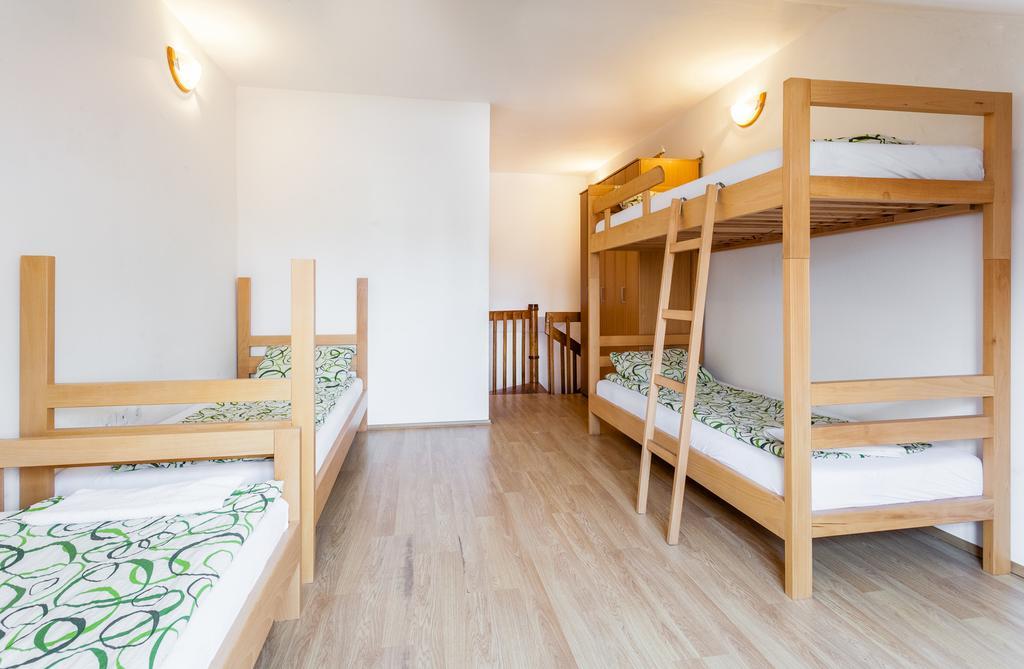 Terasa Hostel Novi Sad Ngoại thất bức ảnh